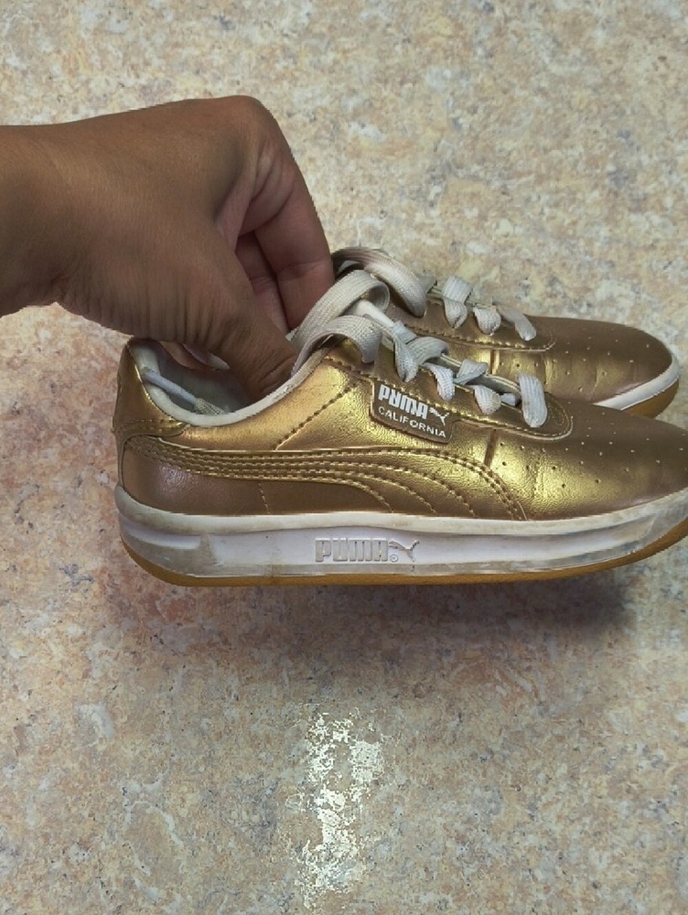 Puma Girls California Metallic Rose Gold Sneakers Size 10 GUC - Picture 2 of 7
